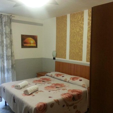 Roxena House Hotel Rome Buitenkant foto