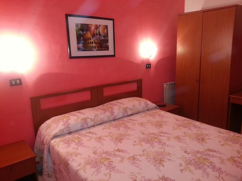 Roxena House Hotel Rome Buitenkant foto