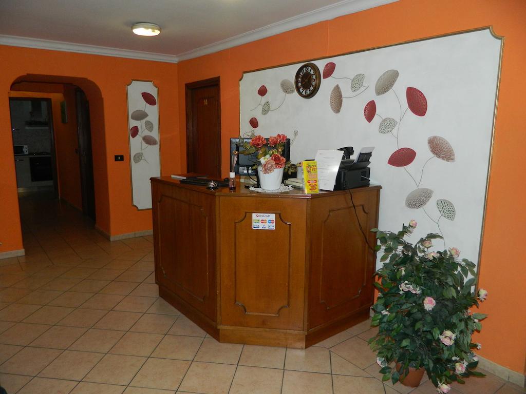 Roxena House Hotel Rome Buitenkant foto
