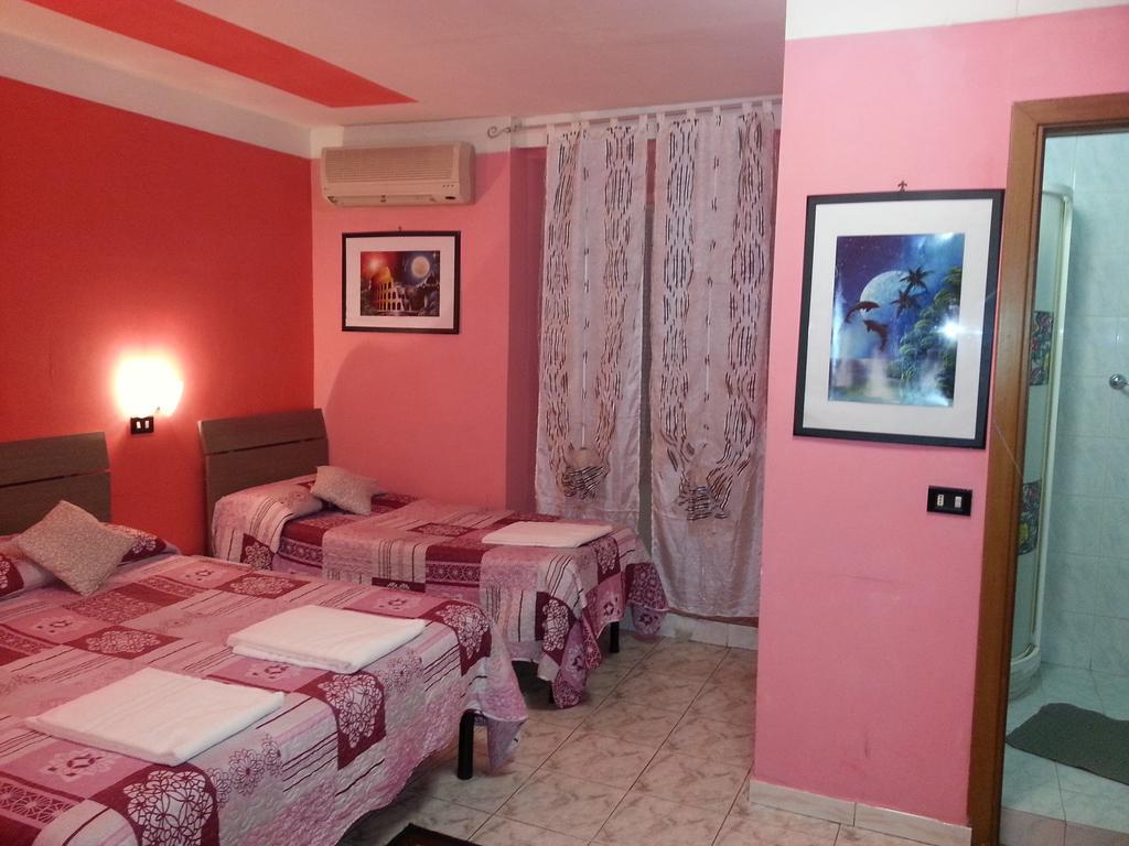 Roxena House Hotel Rome Buitenkant foto