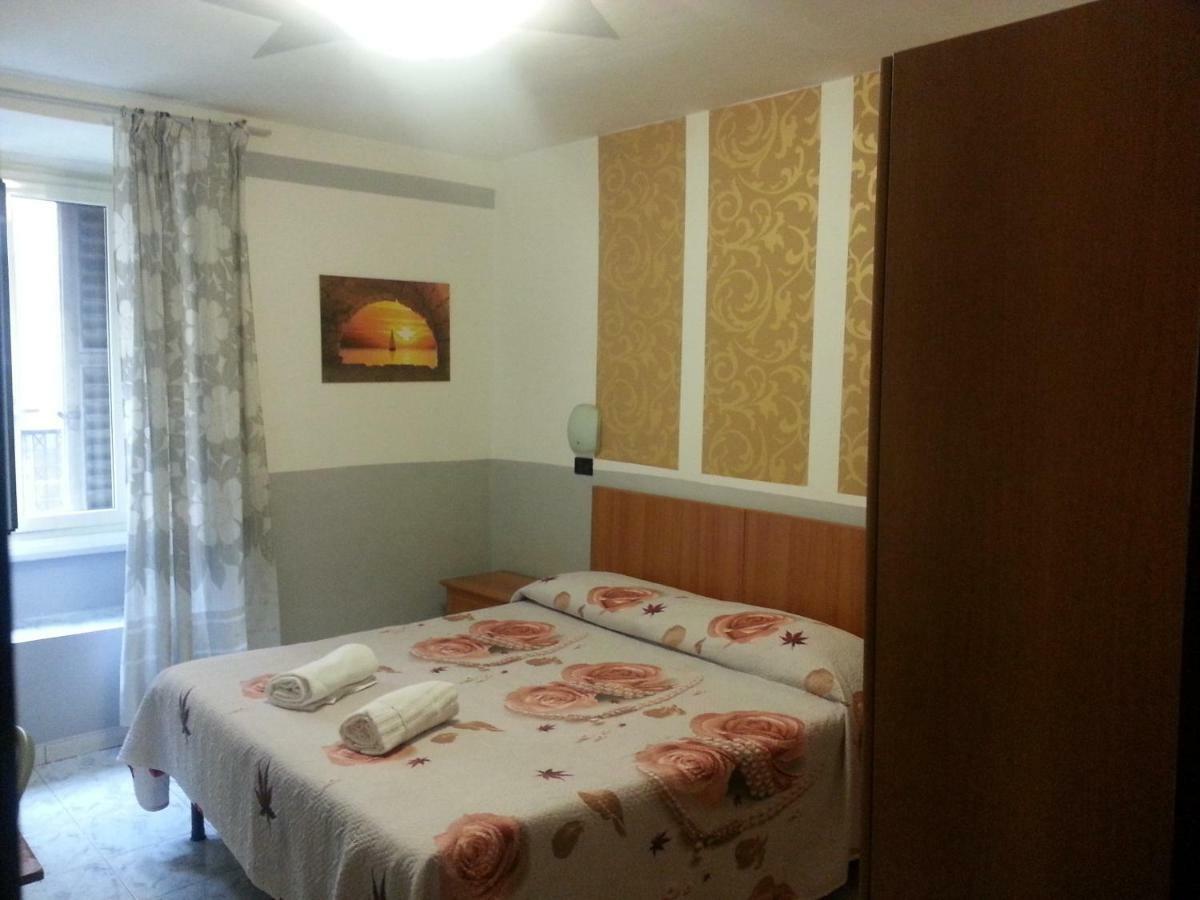 Roxena House Hotel Rome Buitenkant foto